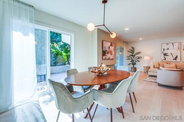 2223 Caminito Preciosa Sur, La Jolla CA: https://media.crmls.org/mediaz/0bbbeff9-d779-4be6-bc3b-b71ebc2b40aa.jpg