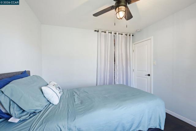 Image 13 of 28 For 2105 Holbrook Drive