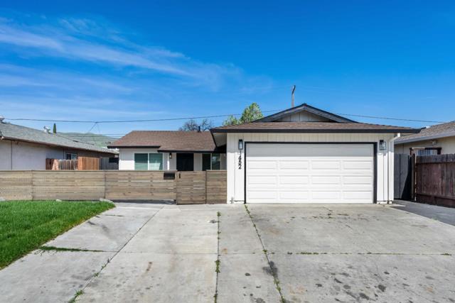 1452 Lochner Drive, San Jose CA: https://media.crmls.org/mediaz/0bbc9bb7-e588-4317-8950-6325cdfafd55.jpg