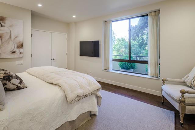 20 W 3rd Avenue, San Mateo CA: https://media.crmls.org/mediaz/0bbcd9ff-4bd4-4b9c-98d6-8b6b54257624.jpg