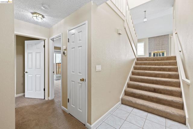 Image 4 of 59 For 1147 Willow Lake Rd