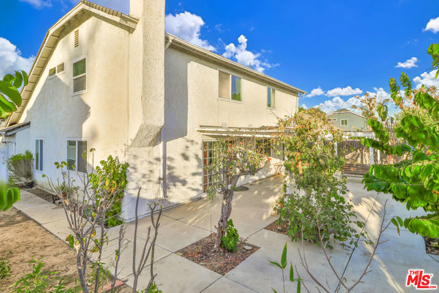 768 Aileen Street, Camarillo CA: https://media.crmls.org/mediaz/0bbd8dee-0417-40b2-9b77-80fb4a861930.jpg
