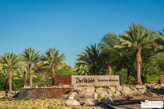 74 Cork Tree, Rancho Mirage CA: https://media.crmls.org/mediaz/0bbda52b-a316-4d03-817e-964ac402f7a1.jpg