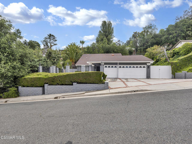 3950 United Road, Agoura Hills CA: https://media.crmls.org/mediaz/0bbdf9f8-e8d5-401f-8502-803b770507b0.jpg