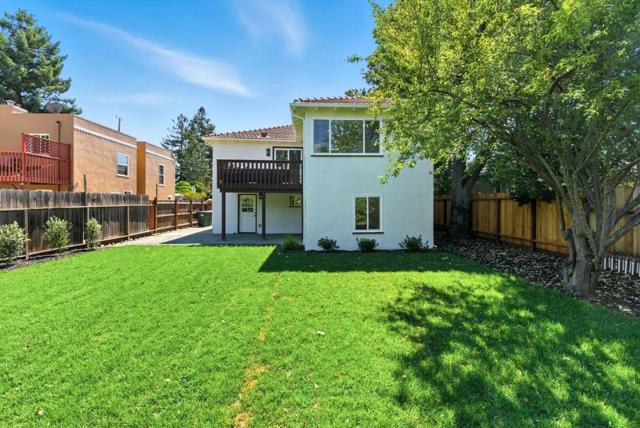 731 Valota Road, Redwood City CA: https://media.crmls.org/mediaz/0bbf0888-6e79-4225-8872-8bbe603b1432.jpg