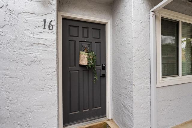 14245 Lora Drive, Los Gatos CA: https://media.crmls.org/mediaz/0bbf2d6c-8434-41b0-9a2b-9fc20f44f0f1.jpg