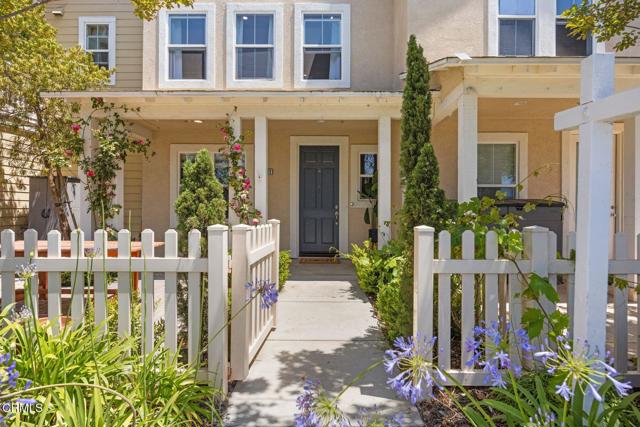 3102 N Oxnard Boulevard, Oxnard CA: https://media.crmls.org/mediaz/0bc03585-ea8d-4e7c-bb01-9d9f32892c4a.jpg