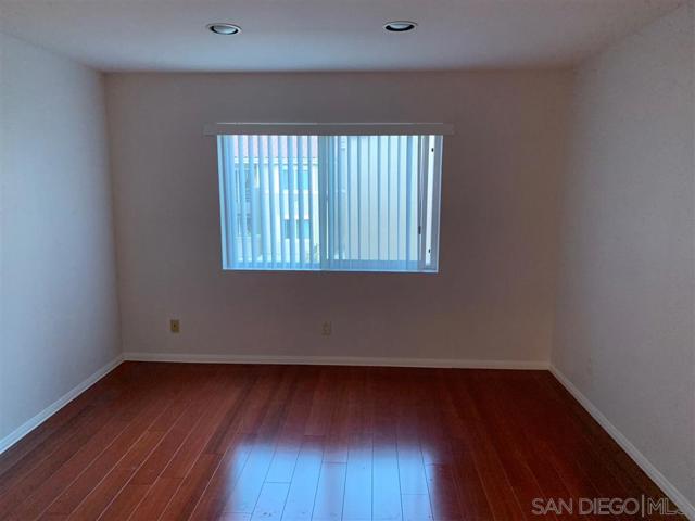 7405 Charmant Drive, San Diego CA: https://media.crmls.org/mediaz/0bc08c5e-bd86-4fd9-967b-f2708eefce28.jpg