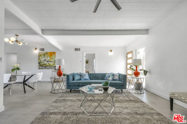 547 N Farrell Drive, Palm Springs CA: https://media.crmls.org/mediaz/0bc0d0fb-5071-4f30-9b9c-8b15efce89fb.jpg