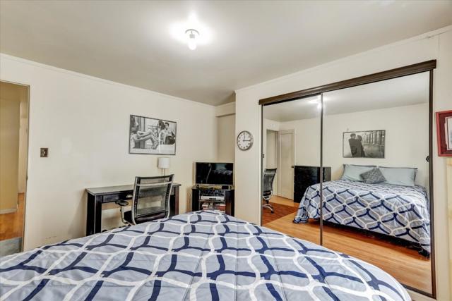 333 Elliot Street, San Francisco CA: https://media.crmls.org/mediaz/0bc0ea5e-6c8c-4964-b501-16de96039ee2.jpg