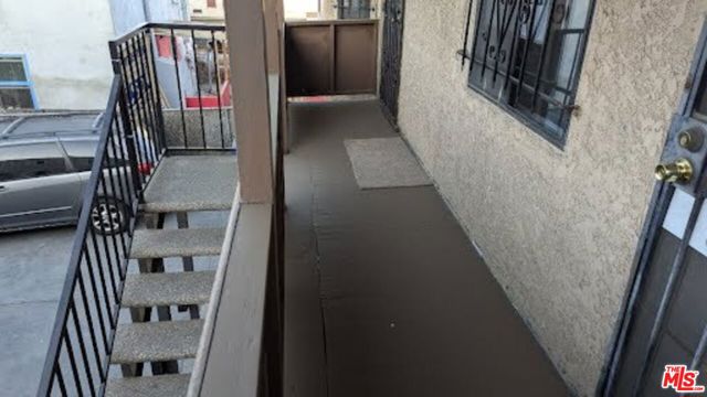 832 W Imperial Highway, Los Angeles CA: https://media.crmls.org/mediaz/0bc16ae7-259e-4de7-8935-d3dc4db5dbdd.jpg