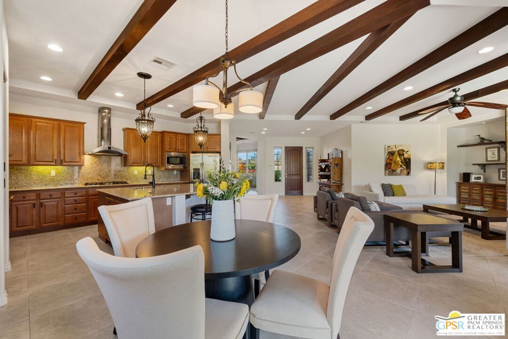 1586 Sienna Court