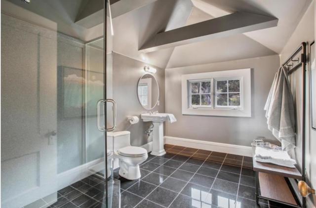 18490 Withey Road, Monte Sereno CA: https://media.crmls.org/mediaz/0bc1a84e-65db-408b-9bfe-a6baefce643f.jpg