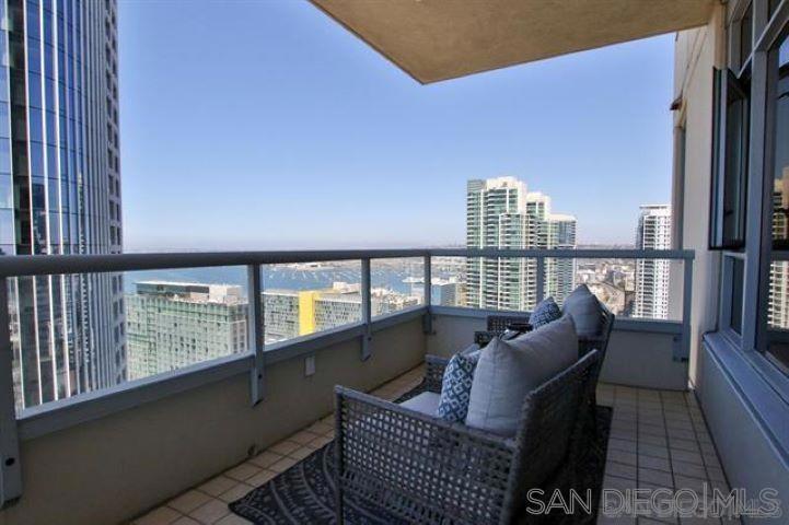 MLS #250024792SD img 1
