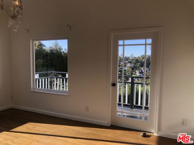 2225 1/2 Lake Shore Avenue, Los Angeles CA: https://media.crmls.org/mediaz/0bc4021c-5cec-4587-a555-181f2db59367.jpg