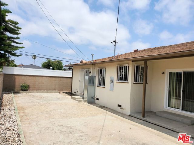 13207 Ruthelen Street, Gardena CA: https://media.crmls.org/mediaz/0bc44d87-1b5c-45e1-8563-97b9168f76b0.jpg