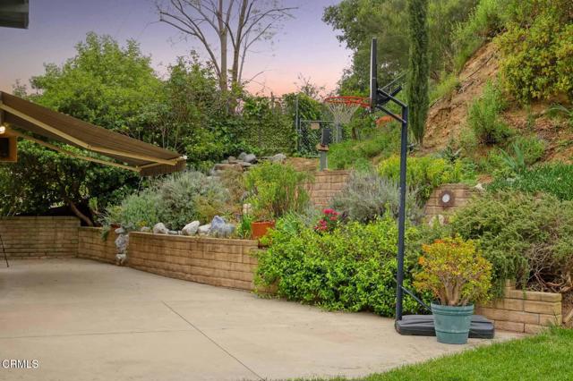 Detail Gallery Image 29 of 42 For 943 Bay Tree Rd, La Canada Flintridge,  CA 91011 - 4 Beds | 3 Baths