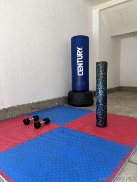 362 Borden Rd, San Marcos CA: https://media.crmls.org/mediaz/0bc50ab7-c572-4b0b-a107-06466d91c78f.jpg