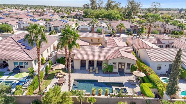 57865 Rosewood Court, La Quinta CA: https://media.crmls.org/mediaz/0bc5e0f9-4d98-42bd-846d-d6f87e00dbe6.jpg
