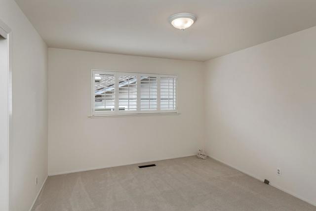 712 Foothill Drive, San Mateo CA: https://media.crmls.org/mediaz/0bc6301e-12cf-4d93-9320-fd0c15727a67.jpg