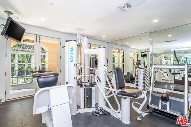 2167 Sheringham Lane, Los Angeles CA: https://media.crmls.org/mediaz/0bc655d0-831d-4932-b9ee-d6b997f4cf92.jpg