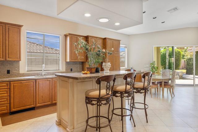 44476 Hazel Canyon Lane, Palm Desert CA: https://media.crmls.org/mediaz/0bc6e133-77d8-49a8-a1ad-45d5b64b610d.jpg
