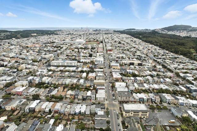 651 41st Avenue, San Francisco CA: https://media.crmls.org/mediaz/0bc73969-0b5d-45c6-b1bb-23be57202002.jpg