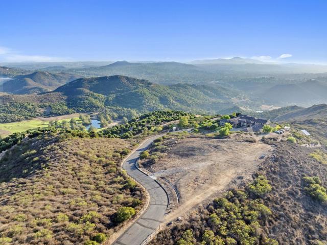 18010 Sunset Point Road, Poway CA: https://media.crmls.org/mediaz/0bc861e7-47b0-4fa1-aa5c-9f6f1c3cd5e7.jpg