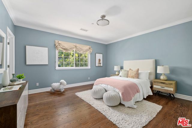 17710 Karen Drive, Encino CA: https://media.crmls.org/mediaz/0bc95f8d-2423-41f0-8eaa-1b4df1893378.jpg