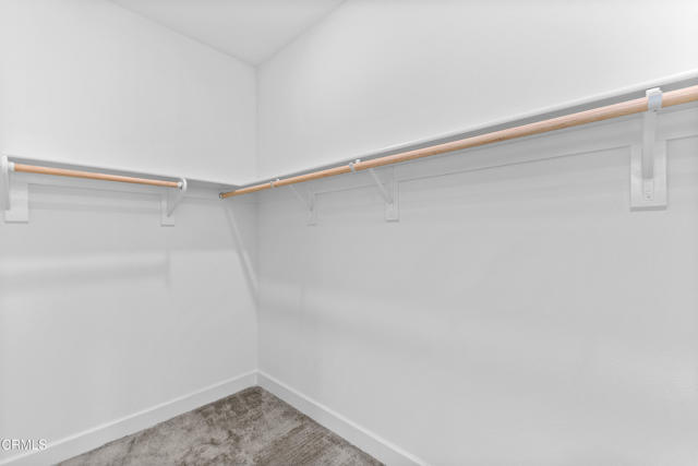 5024 Rexton Drive, Camarillo CA: https://media.crmls.org/mediaz/0bc984c8-e98b-4356-97ea-c3d87faf1d0e.jpg