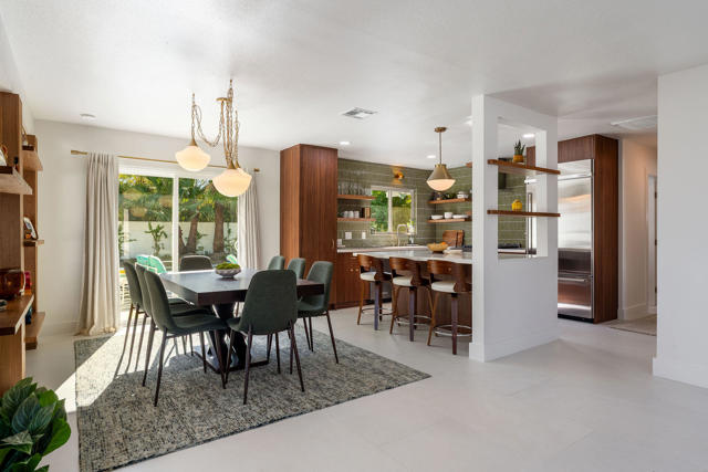 1125 E Sunny Dunes Road, Palm Springs CA: https://media.crmls.org/mediaz/0bc9aa3b-7ad8-4de7-8363-3bbe5789b937.jpg