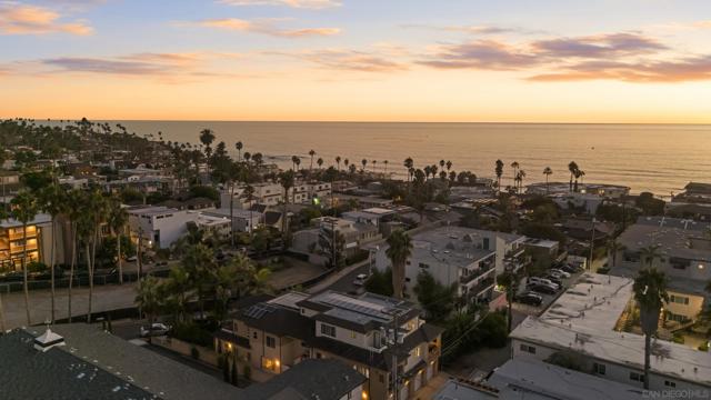 Close proximity to Windansea Beach