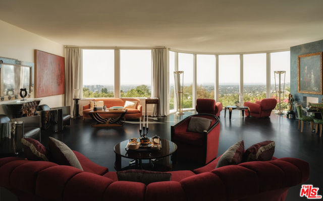 5 Bed Home for Sale in Beverly Hills, California