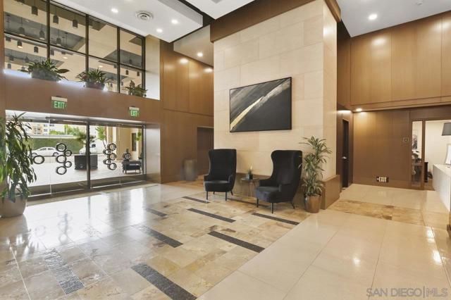 700 W E St, San Diego CA: https://media.crmls.org/mediaz/0bccbf1c-70ba-4ed3-8e8b-8145d2c51366.jpg