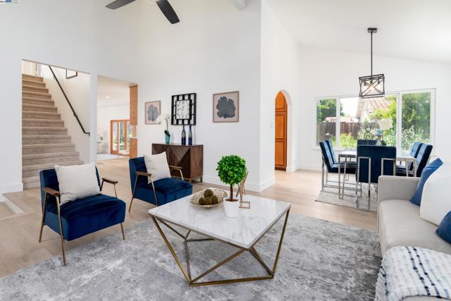 4406 Sugarland Ct, Concord CA: https://media.crmls.org/mediaz/0bcd152a-c6ba-438b-b4a2-30fcb4323cad.jpg