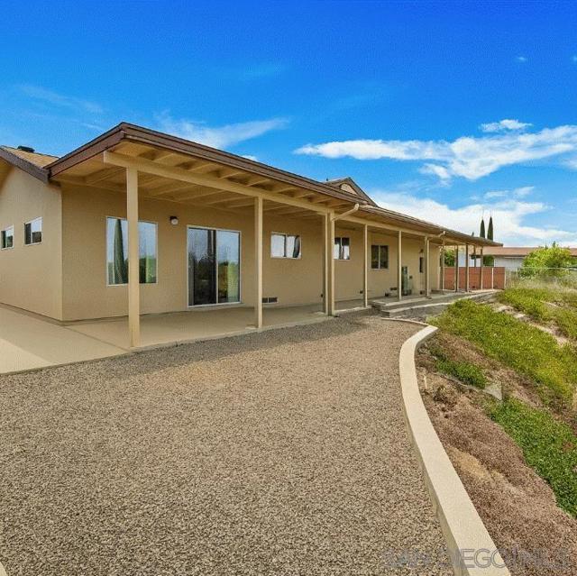 8232 Polizzi Pl, San Diego CA: https://media.crmls.org/mediaz/0bce5930-1f3e-4927-8426-5c22af97c2bd.jpg