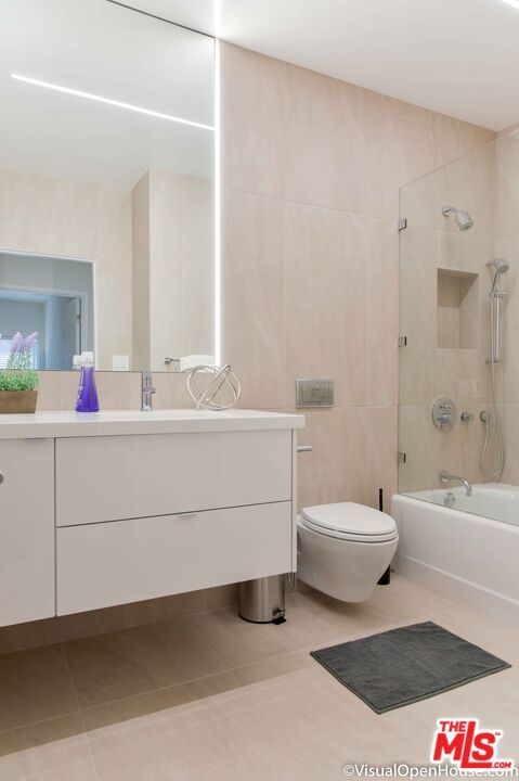 1818 Thayer Avenue, Los Angeles CA: https://media.crmls.org/mediaz/0bce90cf-0053-4c31-9b26-447dd5f15025.jpg