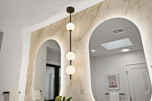 852 La Para Avenue, Palo Alto CA: https://media.crmls.org/mediaz/0bcfb410-a879-46c7-b161-e8bd1a1c81f0.jpg