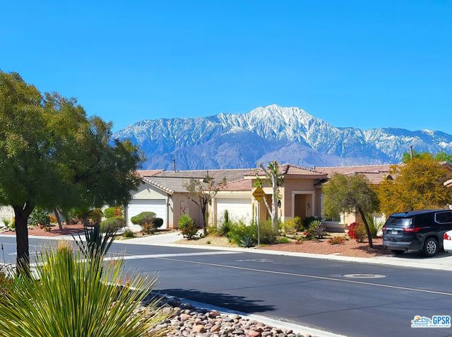 9122 SILVER STAR Avenue, Desert Hot Springs CA: https://media.crmls.org/mediaz/0bd1c255-e4ab-4f32-9462-7e0b8291be9d.jpg