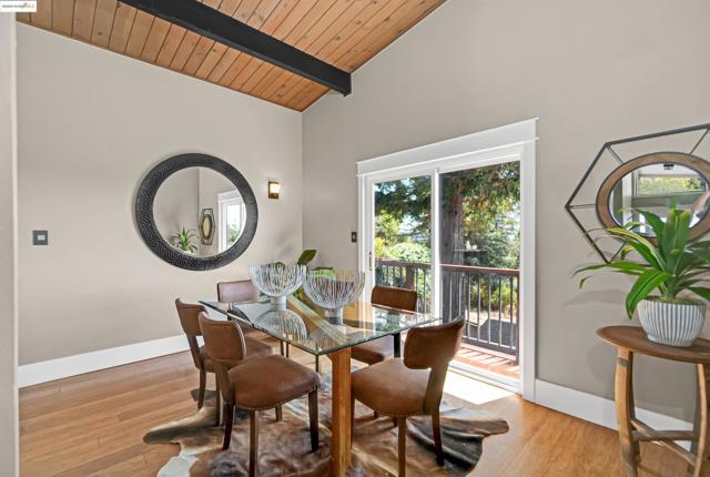 4329 Lawrence Dr, Castro Valley CA: https://media.crmls.org/mediaz/0bd36342-388a-484d-9b87-58af9d185ffc.jpg