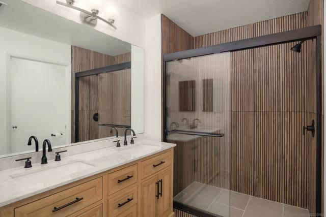 500 Lands End Way, Oceanside CA: https://media.crmls.org/mediaz/0bd44393-1893-4a96-b899-3e02317b1220.jpg