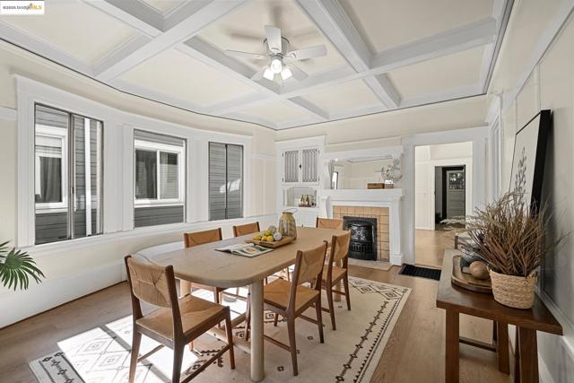 806 54Th St, Oakland CA: https://media.crmls.org/mediaz/0bd548b7-cd57-4272-bcb6-ad959fd98184.jpg