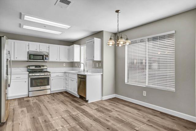 Image 9 of 38 For 10292 Wateridge Circle 253