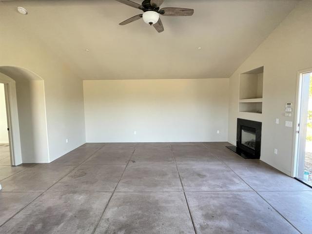 12478 Hillpoint Court, Valley Center CA: https://media.crmls.org/mediaz/0bd5aa5f-9790-4592-83df-7314035c0b3a.jpg