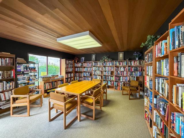 443 Alberto Way, Los Gatos CA: https://media.crmls.org/mediaz/0bd67e20-242c-459c-befb-dd5ff83422ff.jpg