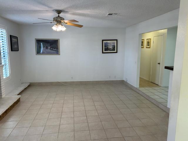 43705 Warner Trail, Palm Desert CA: https://media.crmls.org/mediaz/0bd77d1b-fd4b-48ac-a34e-1955cbb88d2b.jpg