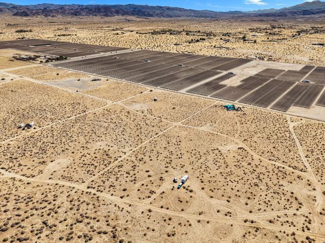 0 Sun Mesa Road, Joshua Tree CA: https://media.crmls.org/mediaz/0bd8011e-9c7f-43f5-b204-5e2d8b9139fd.jpg