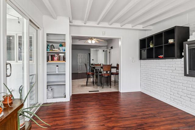 1097 Wayside Ave, El Cajon CA: https://media.crmls.org/mediaz/0bd8cd9d-e03e-4b78-b6ba-d6290607a0ca.jpg