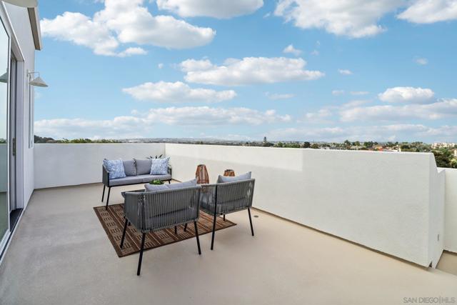 1850 Illion St, San Diego CA: https://media.crmls.org/mediaz/0bd9c8aa-128c-41eb-afe3-4063942e21f4.jpg