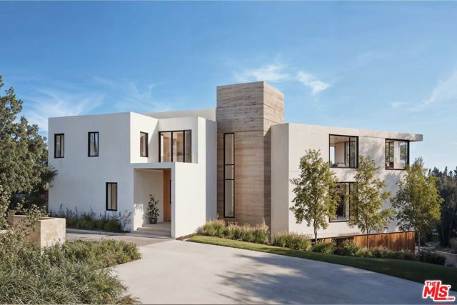 1510 N Tigertail Road, Los Angeles CA: https://media.crmls.org/mediaz/0bdaa670-0dde-43f1-97fa-7cfaa04e7938.jpg